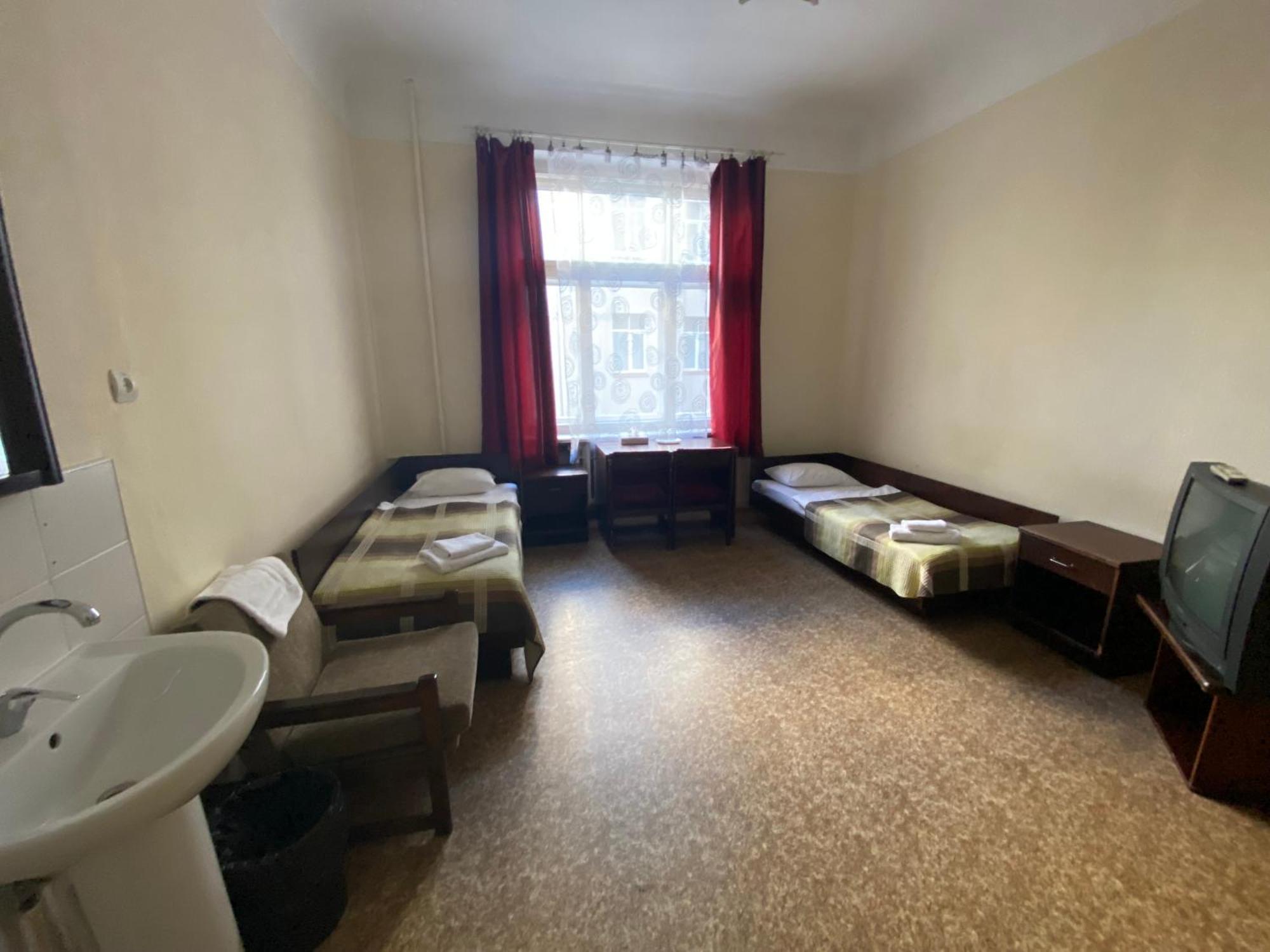 Hostal Viktorija With Private Riga